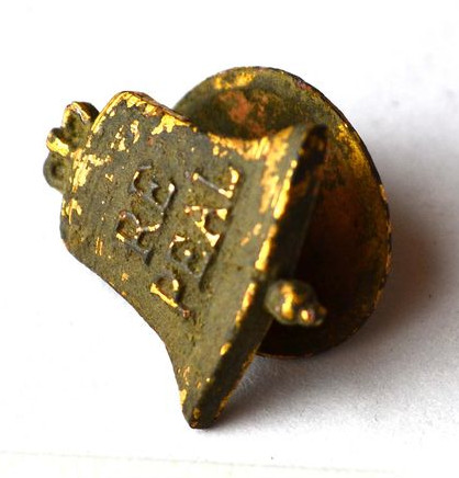 A pin asking to repeal the 18th amendment to the US Constitution found on Boston Common