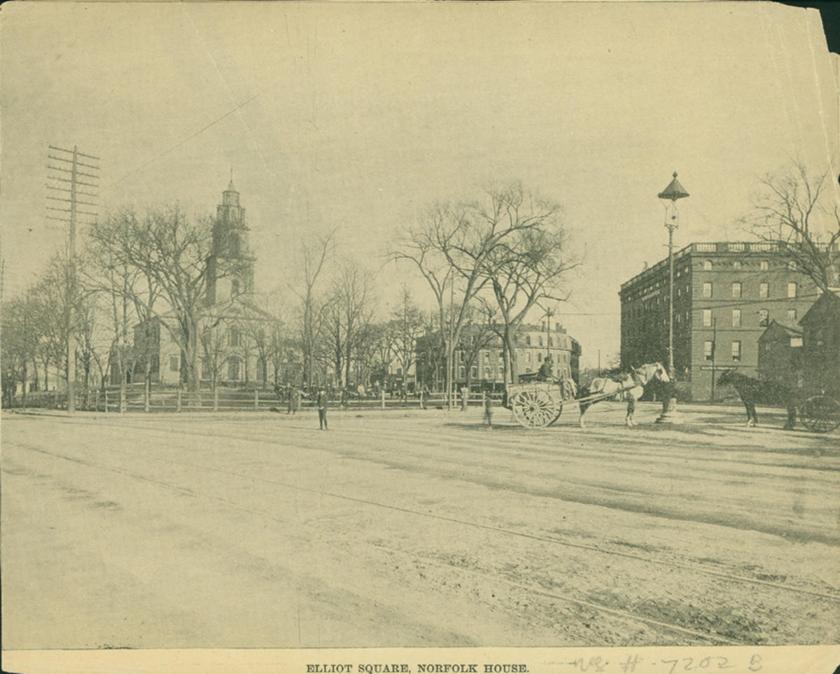 Elliot Square, late 1800s Photo Courtesy of Historic New England